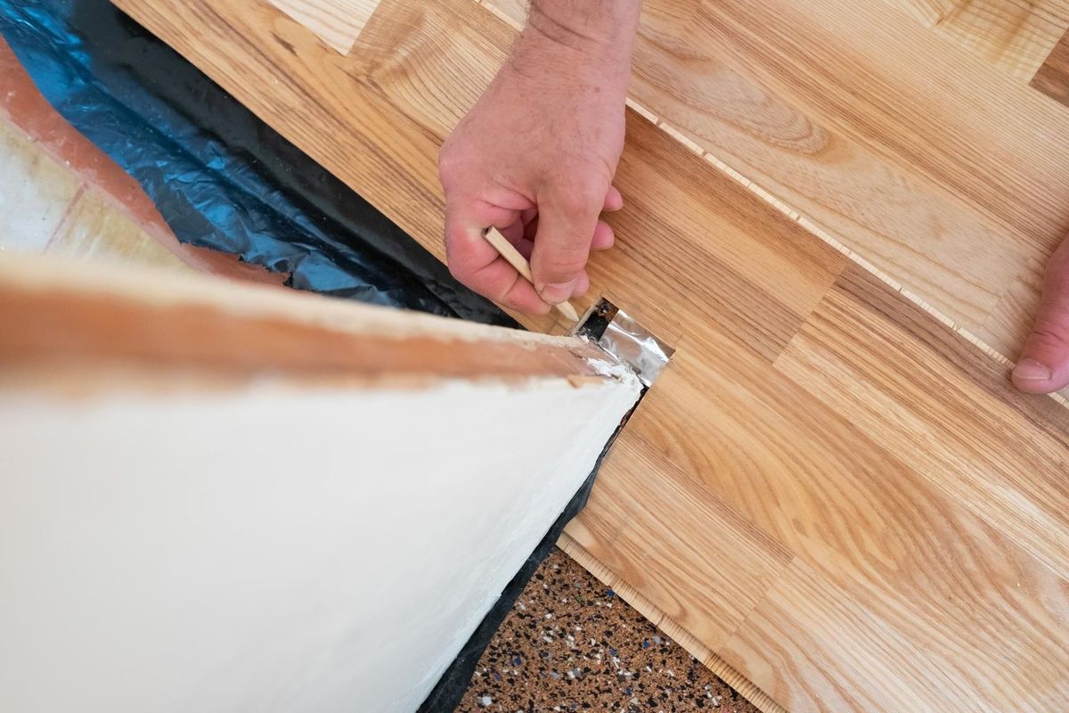 How to Repair Scratched Laminate Flooring