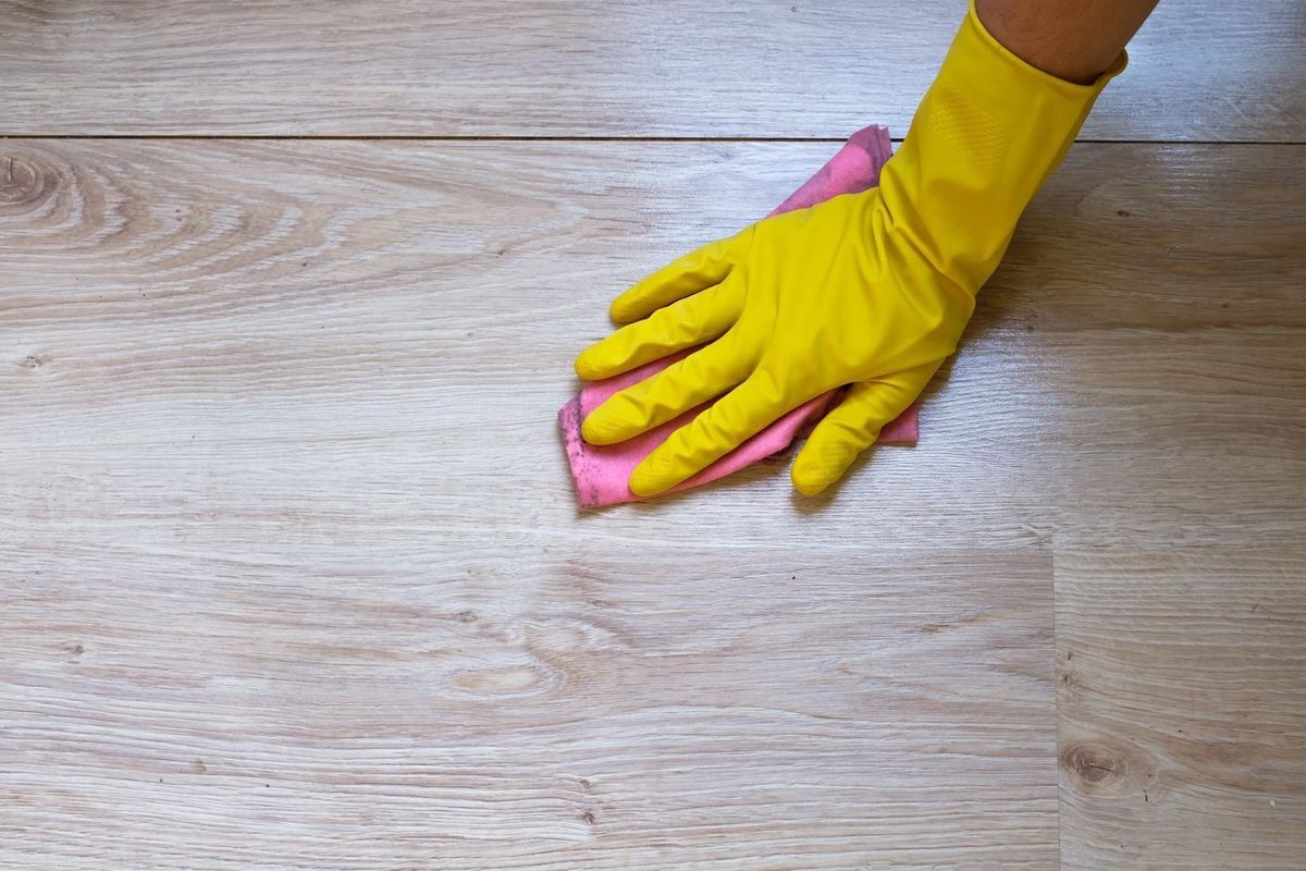 10 Ways to Remove White Water Stains From Wood Floors